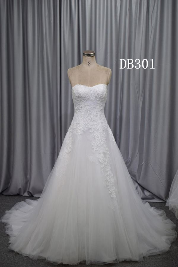 Elegant A line Lace with beading new design wedding dress