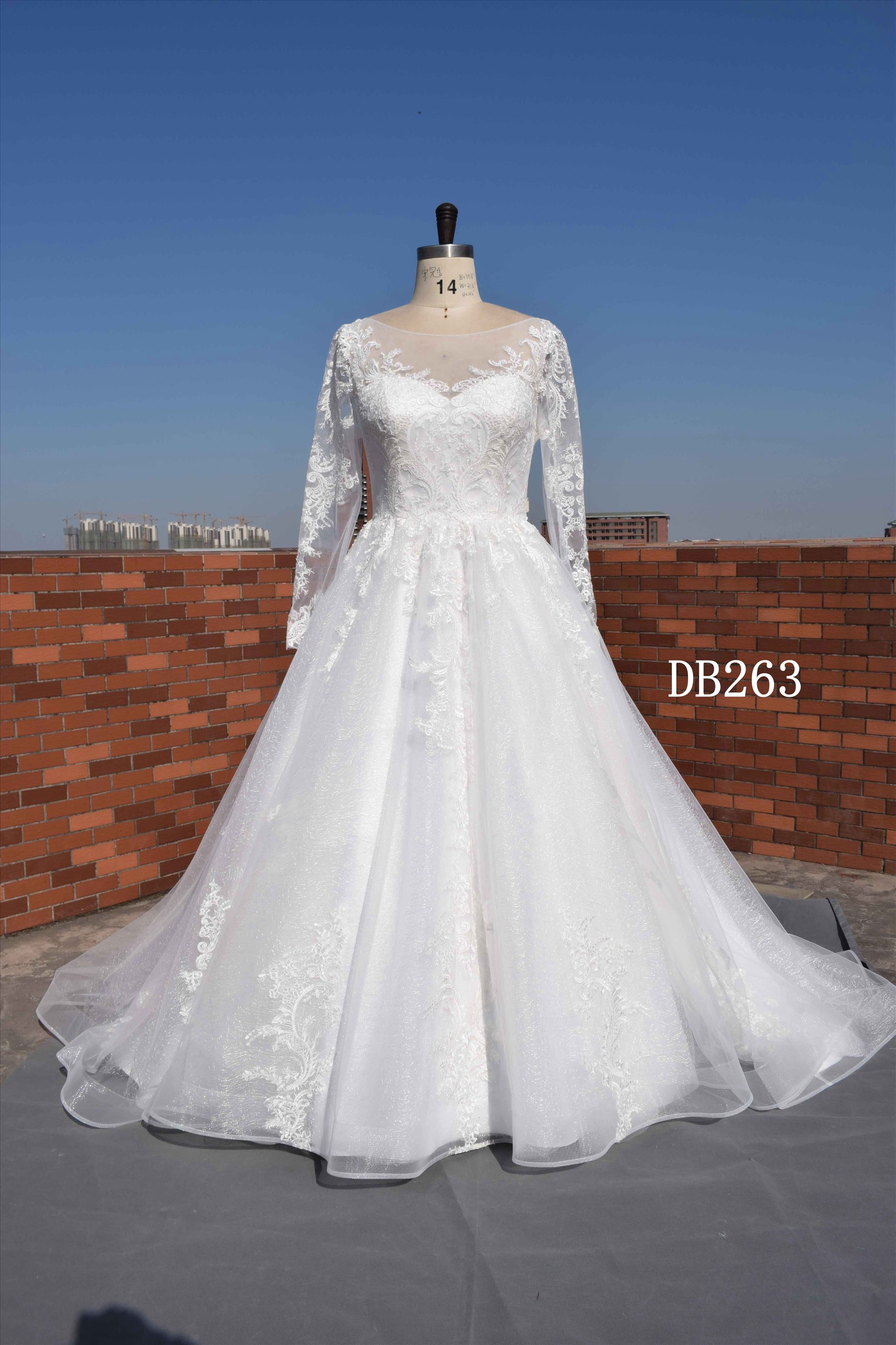 Long sleeves A line bridal gown wholesale price wedding dress