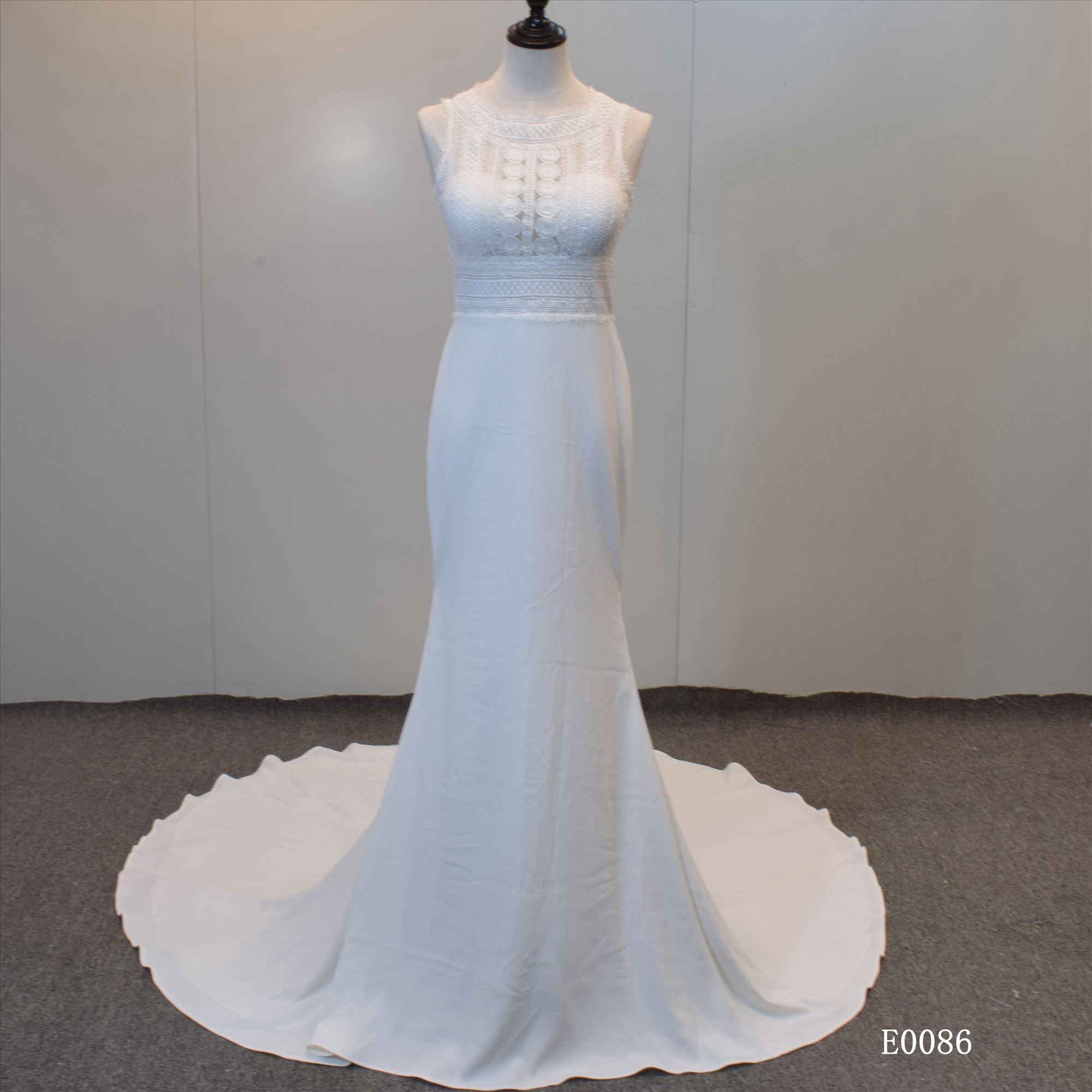 Backless Crepe Fabric See Though Mermaid Bridal gown Made in Guangzhou