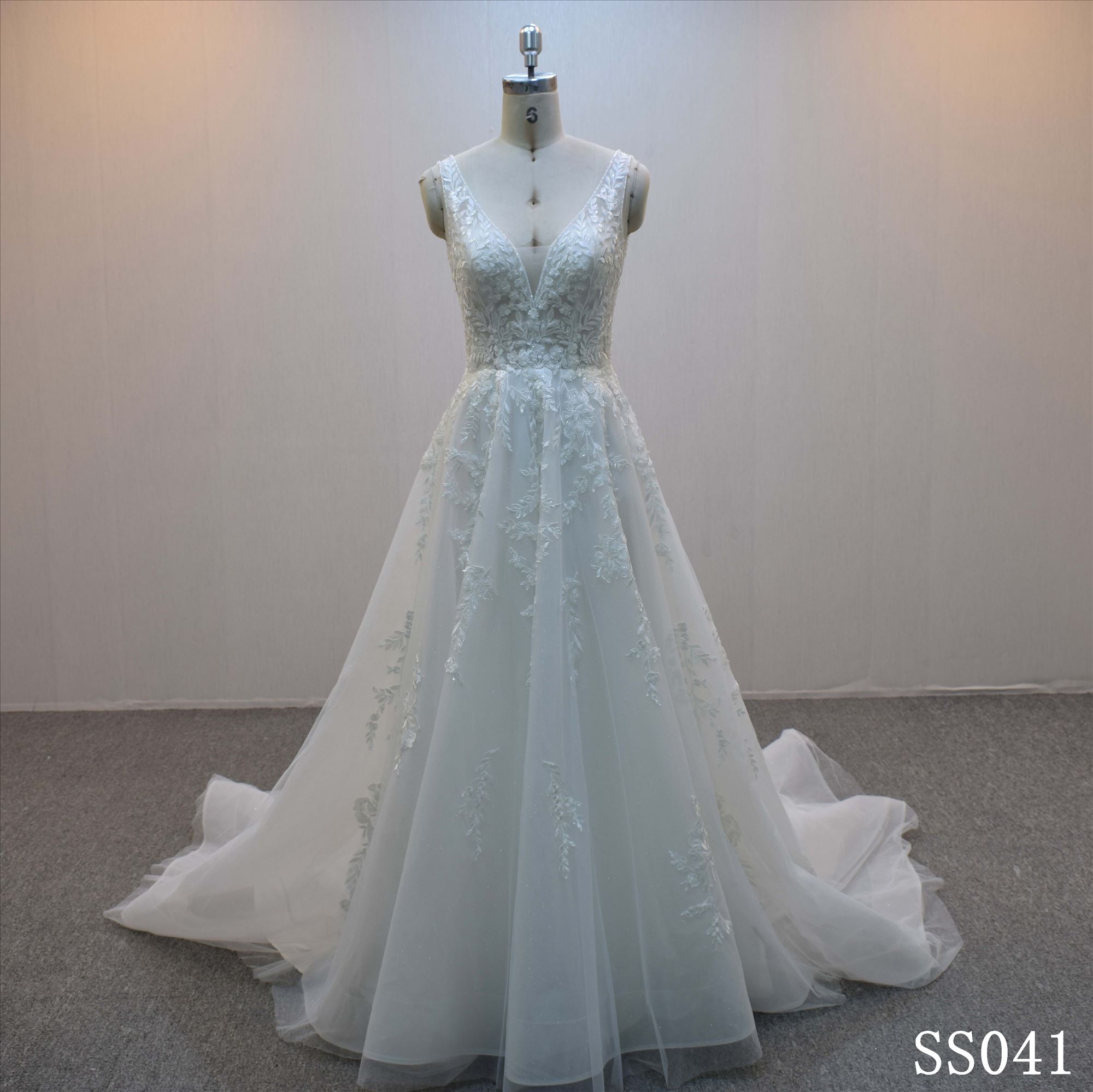 Guangzhou wedding dress lace with beading V back bridal dress