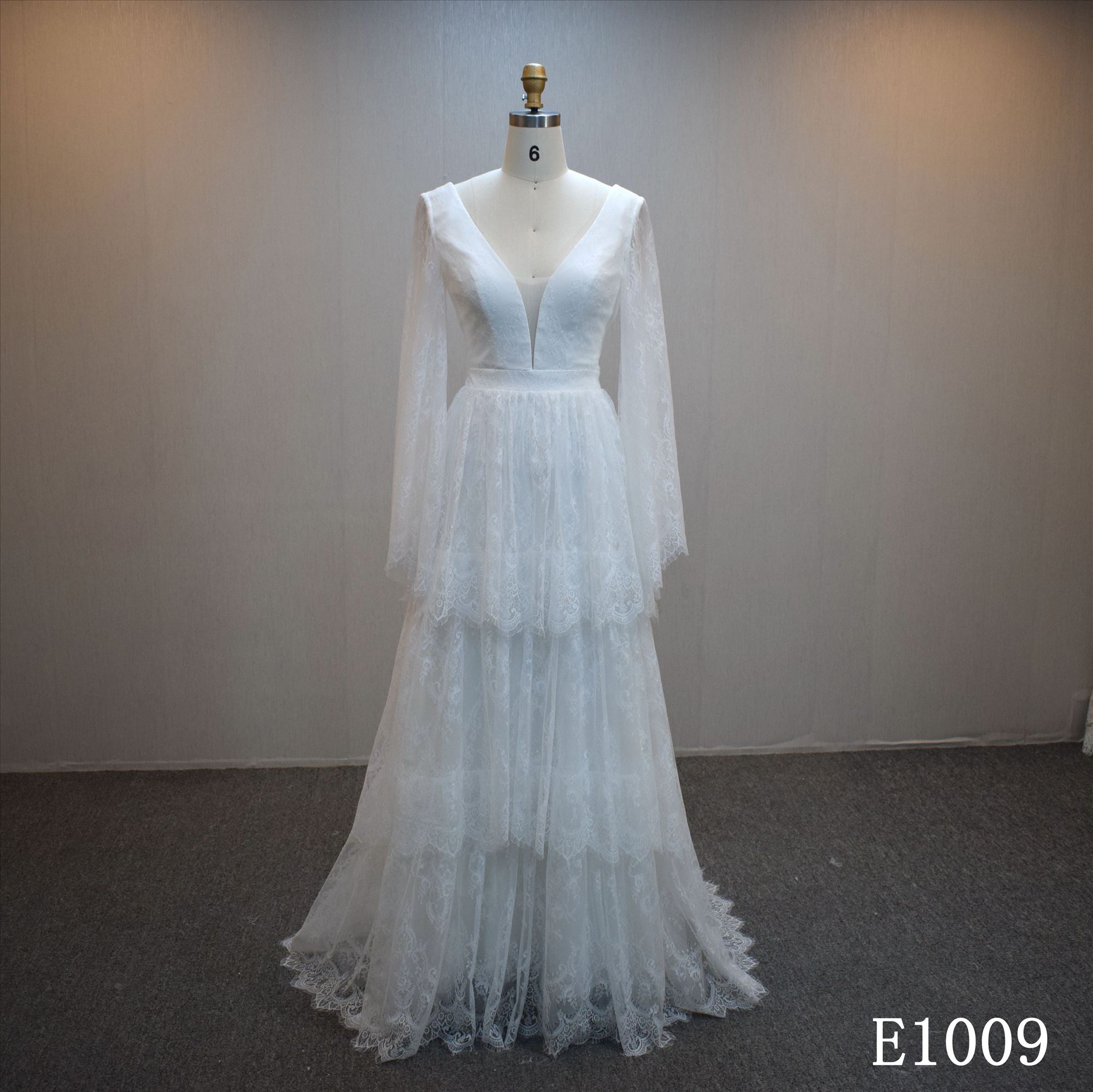 Lastest design A-line bridal dress guangzhou factory made elegant bridal dress