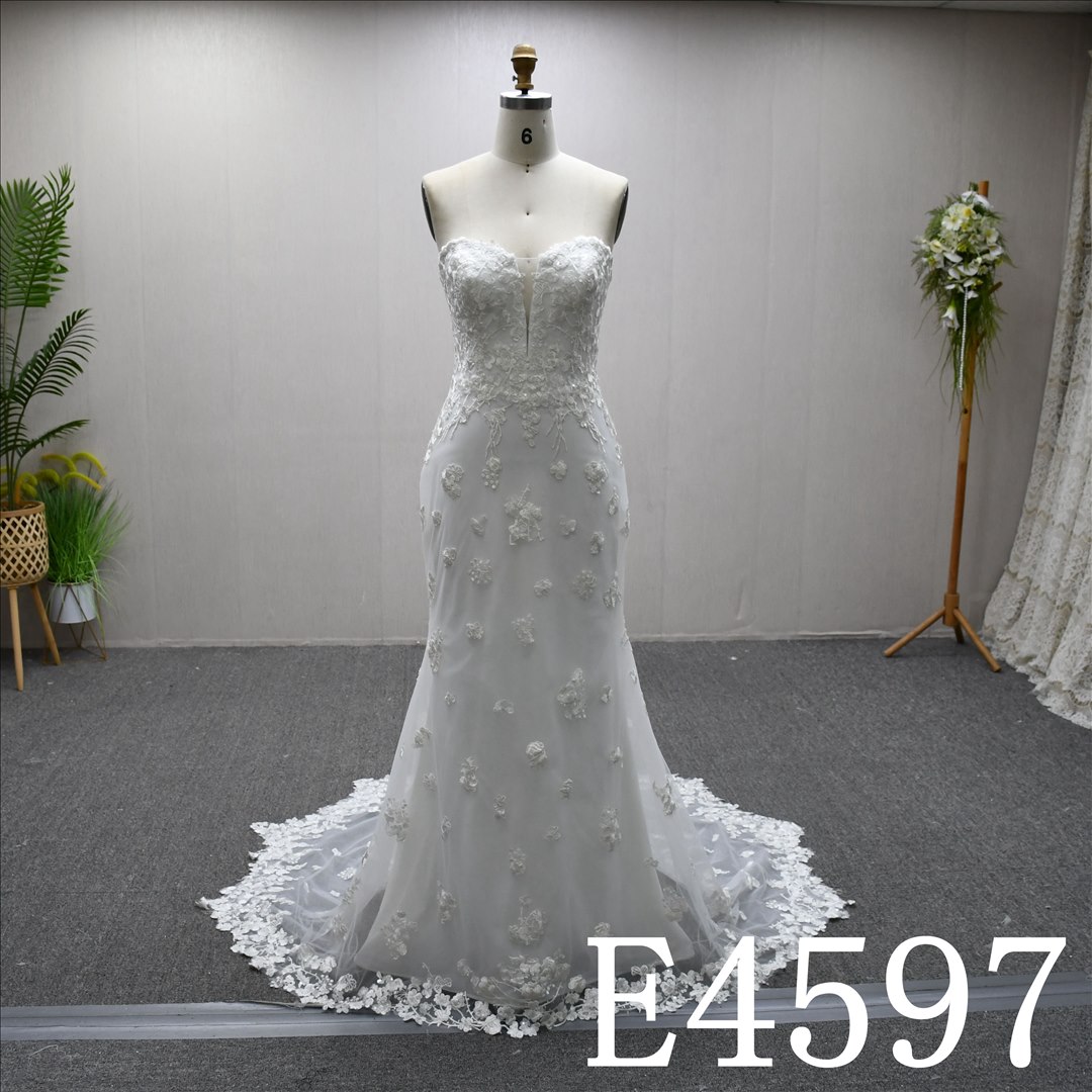 Bridal Dress Factory Stock Mermaid Sweetheart Simple dress features With Lace Flower