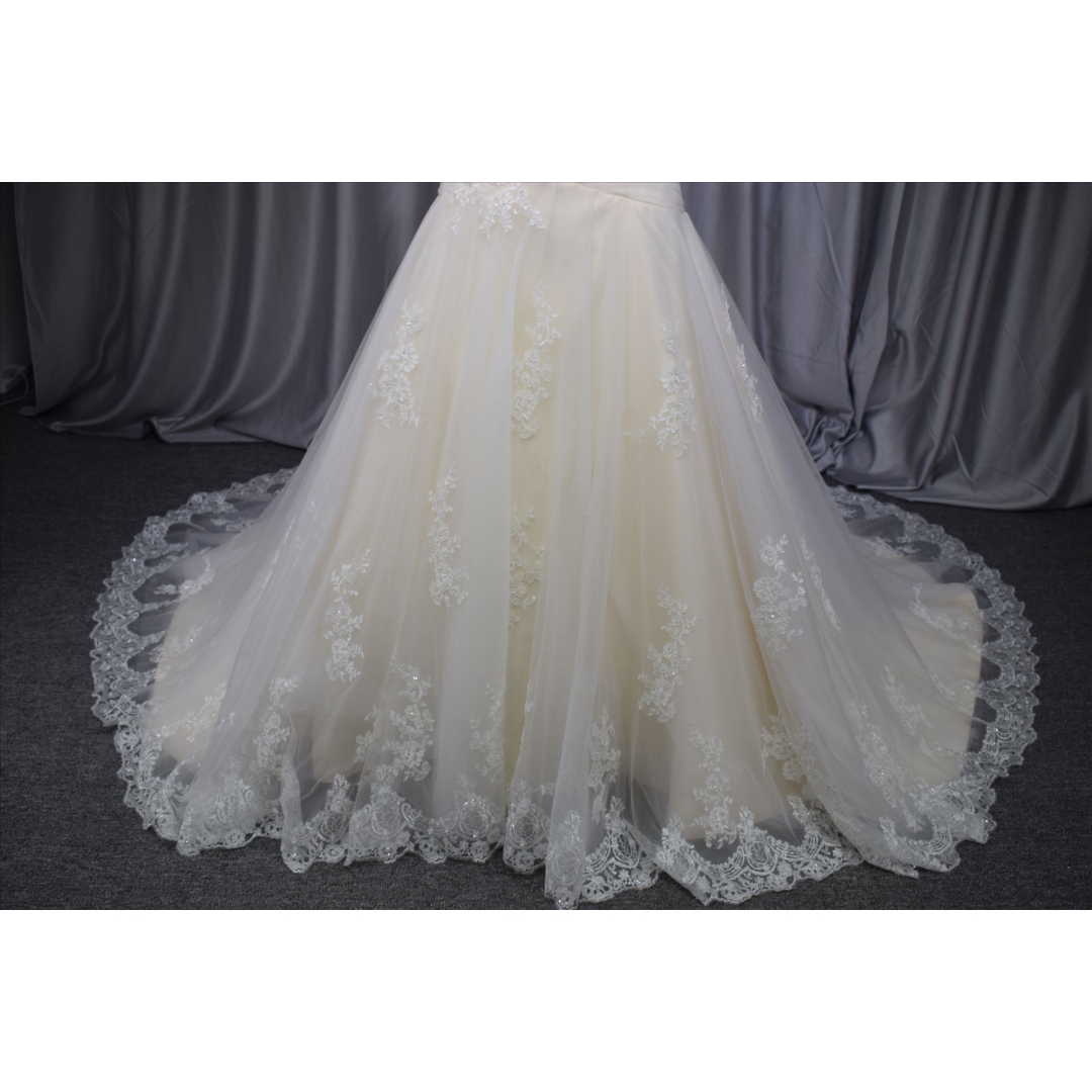 Champagne color gorgeous bridal gown sweetheart Neckline with nice lace and bright beading