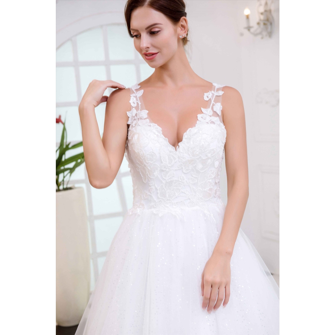 DB194 princess style open back A line lace wedding dress