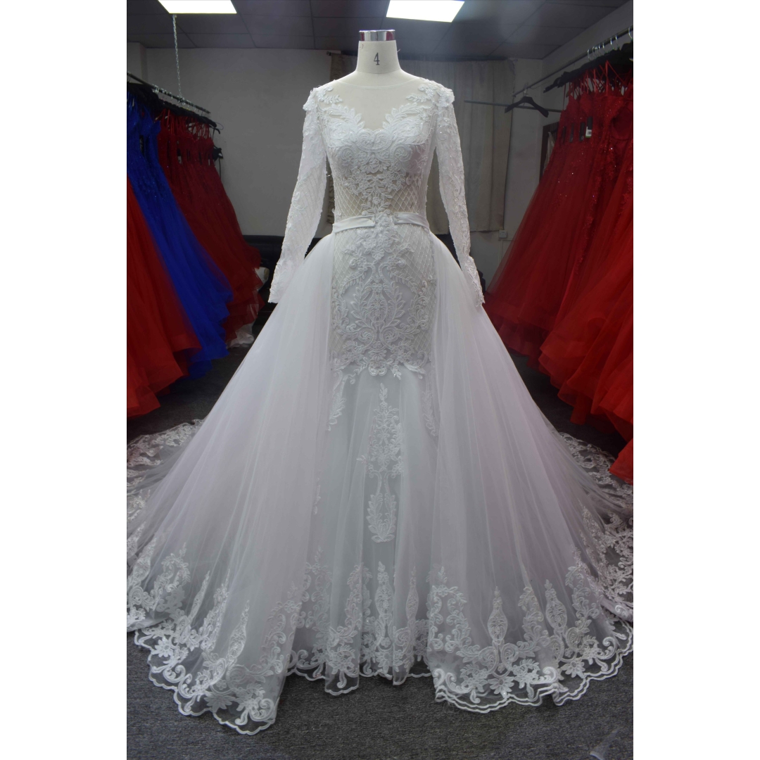 Long sleeves mermaid bridal gown lace with beading wedding dress with a detachable train