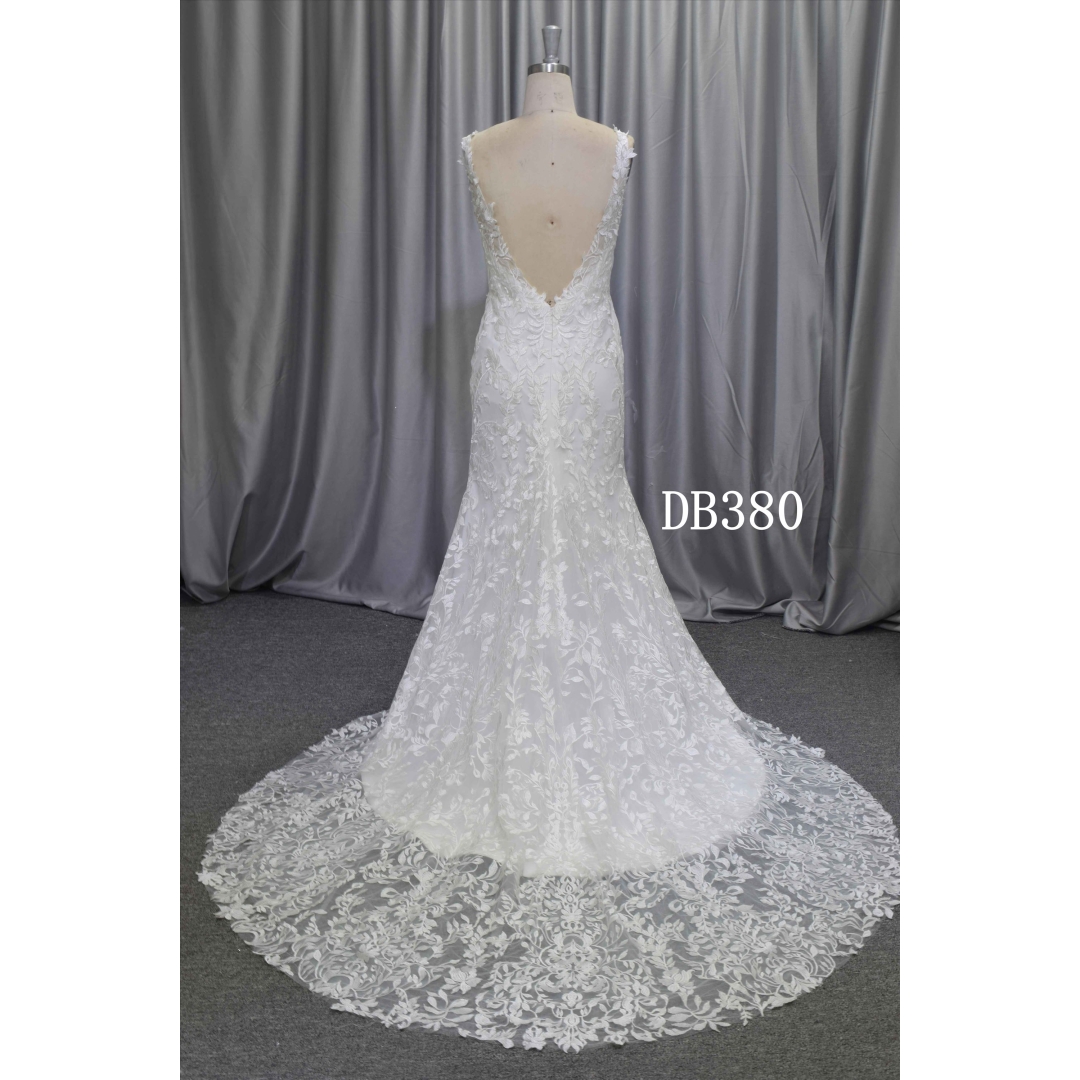 V neckline mermaid brilliant lace wedding dress