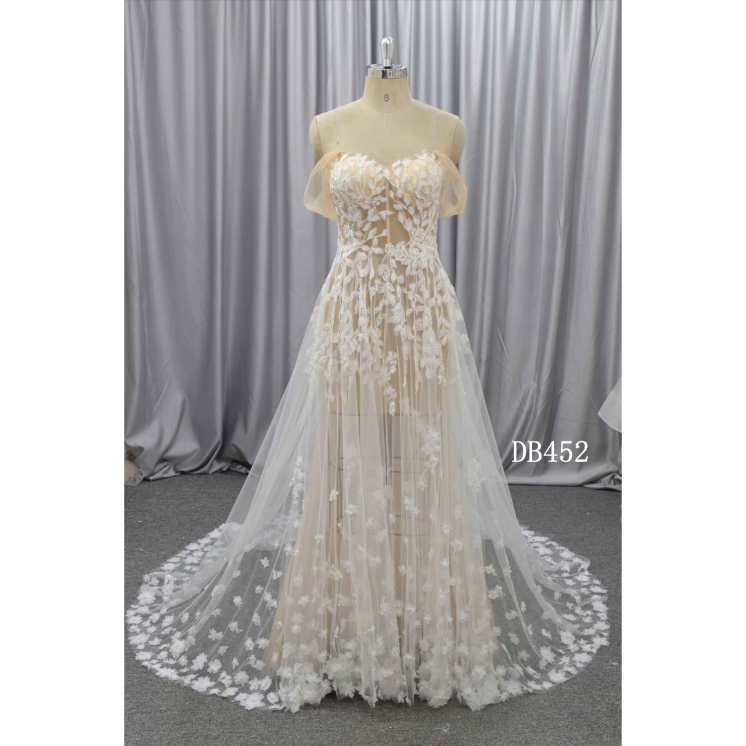 A line wedding gown with 3D flower made in China