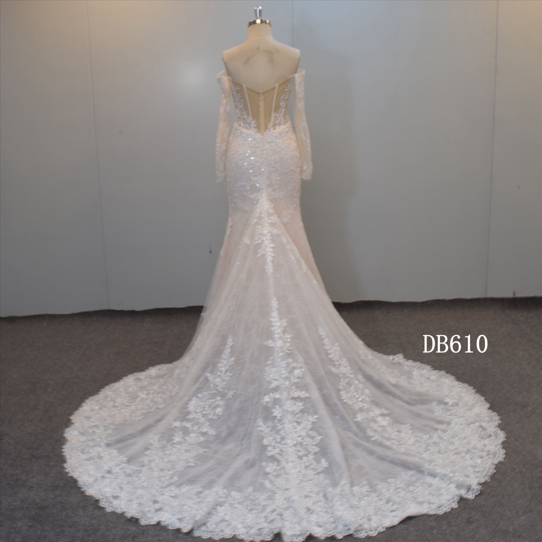 Off Shoulder Long Sleeves Champagne Color Mermaid Bridal Gown Hot Sell Women Wedding Dress