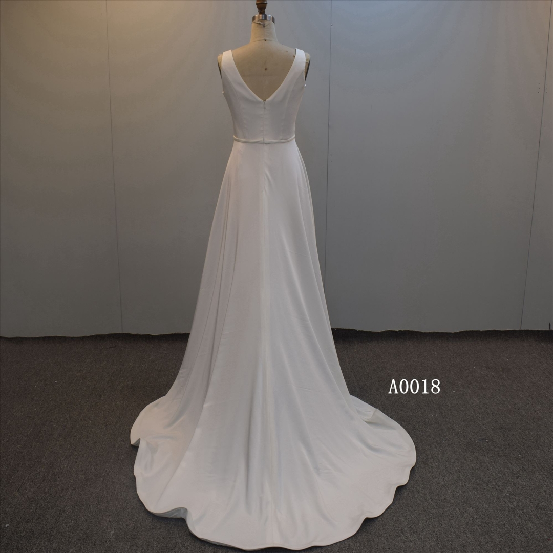 Custom Sleeveless Bridal Gown Sheath Wedding Dress For Women