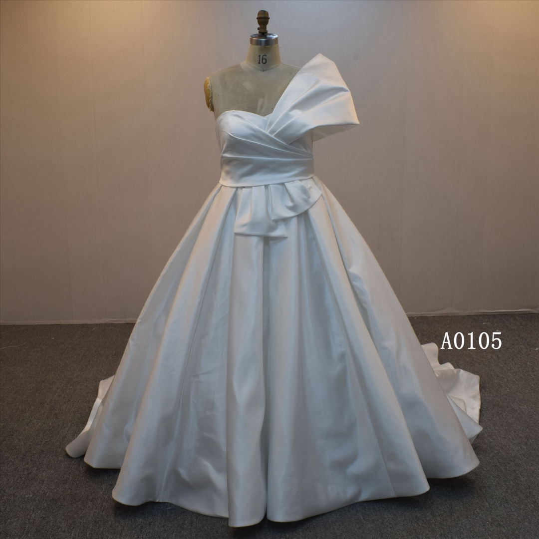 Bridal Dress With Big Bow Sweetheart Neckline Wedding Dress For Women