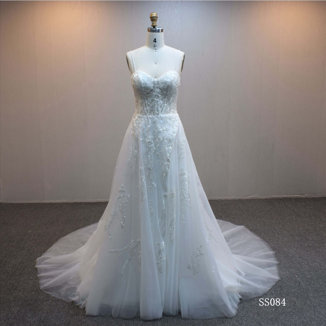 Lastest design A-line bridal dress guangzhou factory made elegant Lace bridal dress