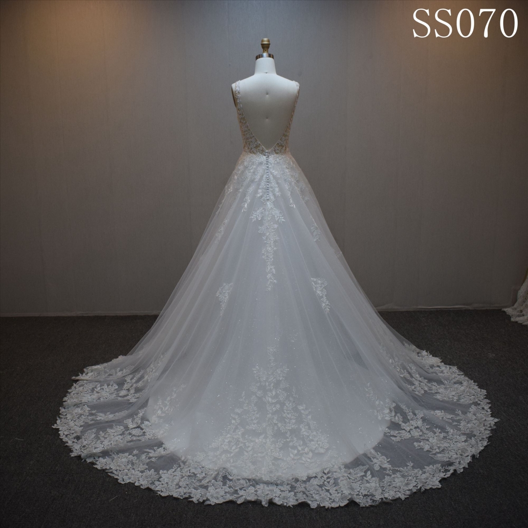 Lastest design A-line bridal dress guangzhou factory made Lace  bridal dress