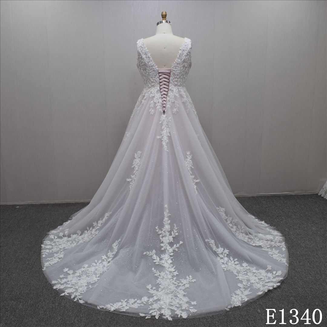 Princess Lovely light purple  A-line lace appliqued V-neck  bridal dress