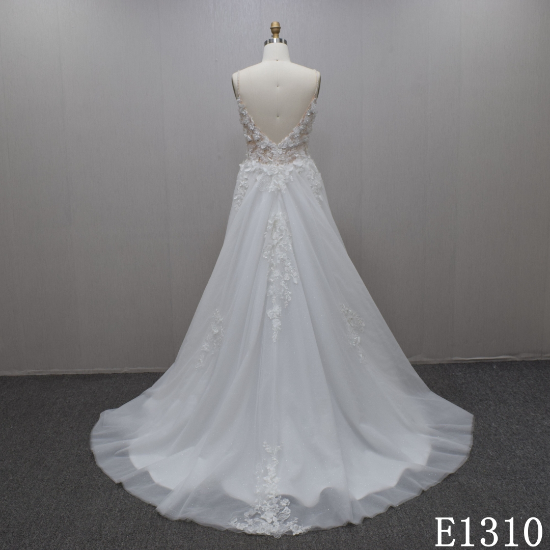 Good Quality  Backless Lace Flower Spaghetti Straps  Wedding Dress Guang Zhou Made