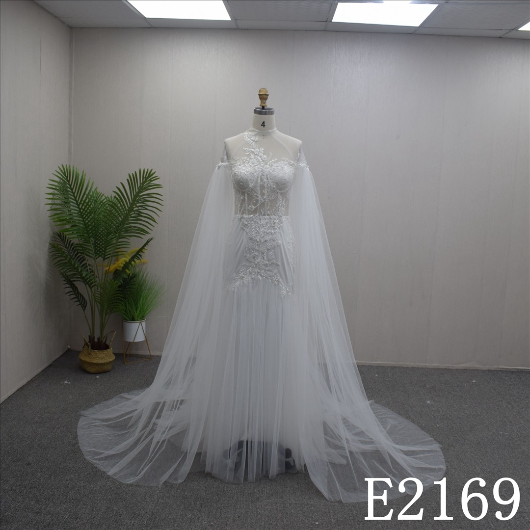 High Quality Elegant and simple Sleeveless  Wedding Dress