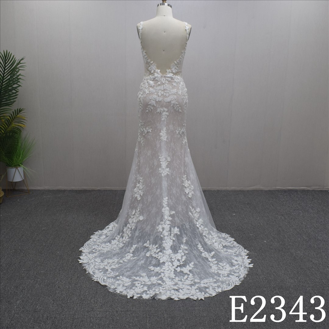 Autumn  Long Sleeves V Neck with lace flower  Hand Made  Bridal Dress