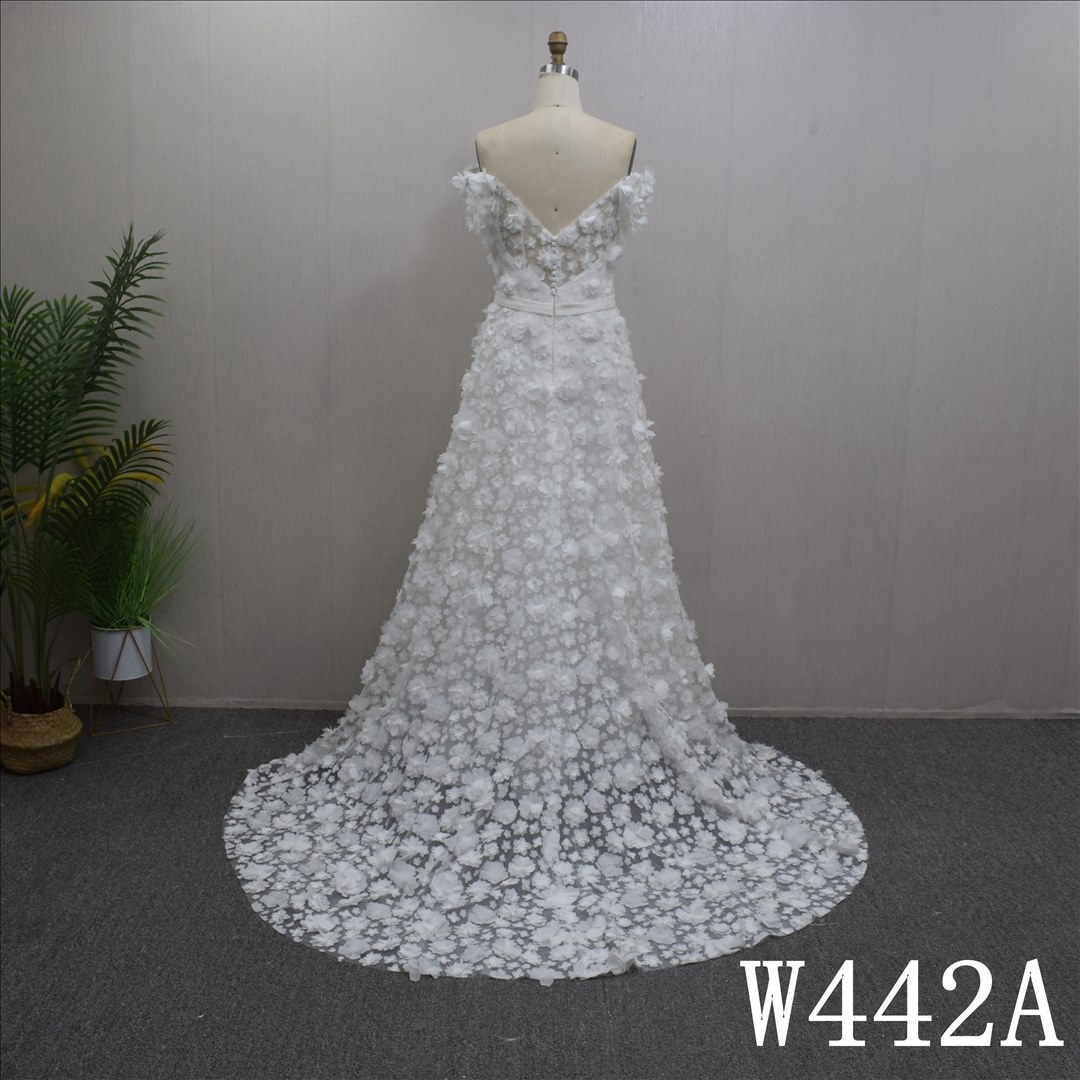 Special Design Sweetheart A-line Lace Hand Made Wedding Dress