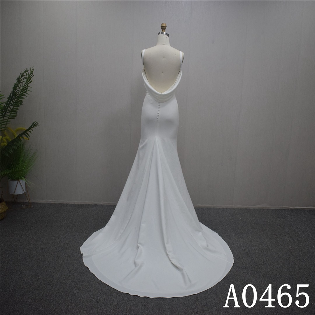 High Quality Elegant and simple Sleeveless  Wedding Dress