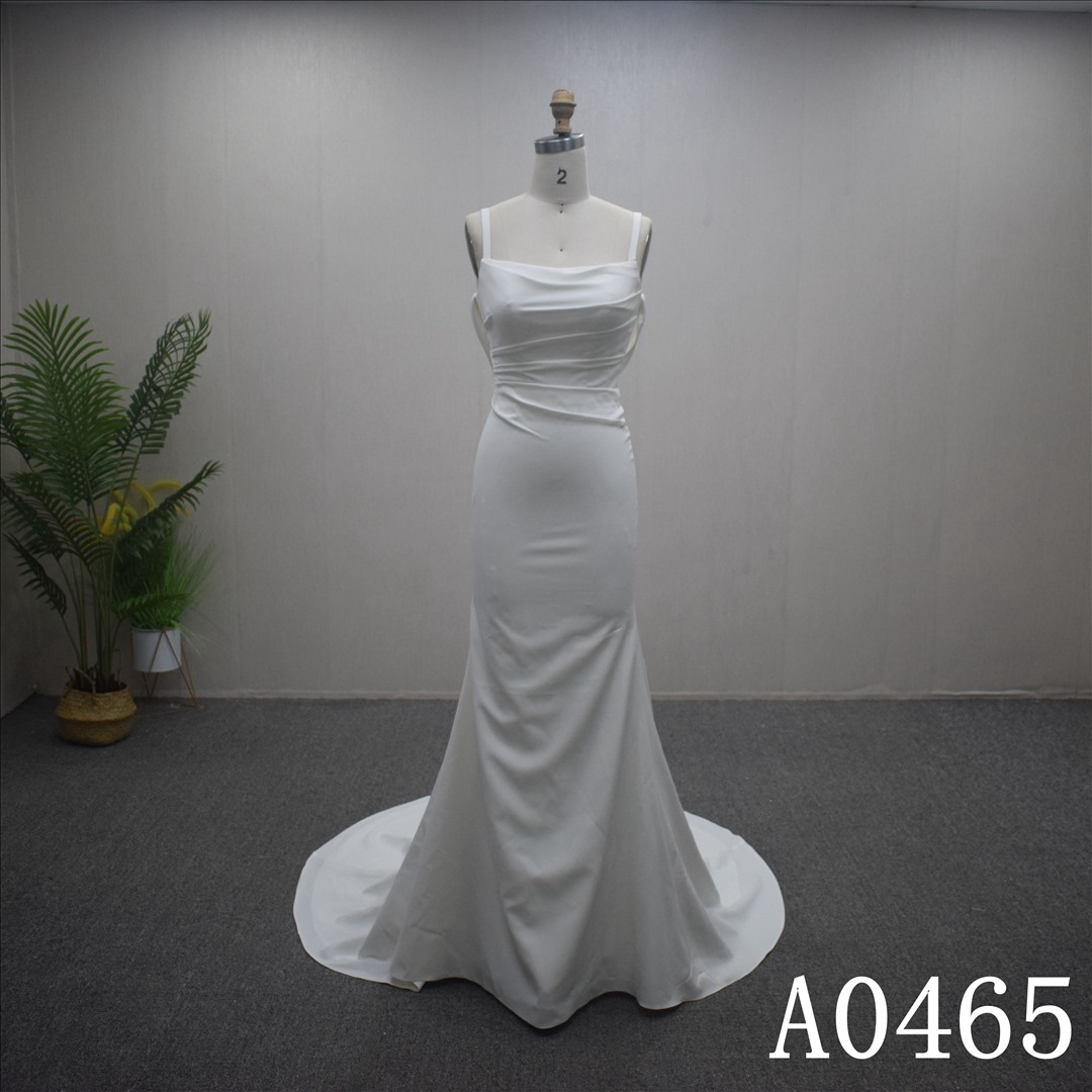 High Quality Elegant and simple Sleeveless  Wedding Dress