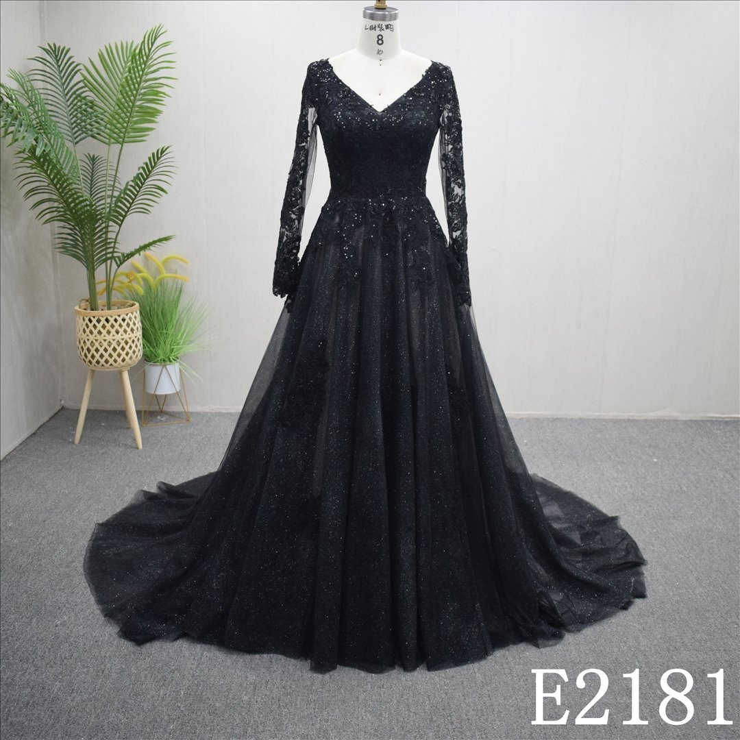 Sexy Backless V-neck Black with Long sleeve Lace Hand Made wedding Dress