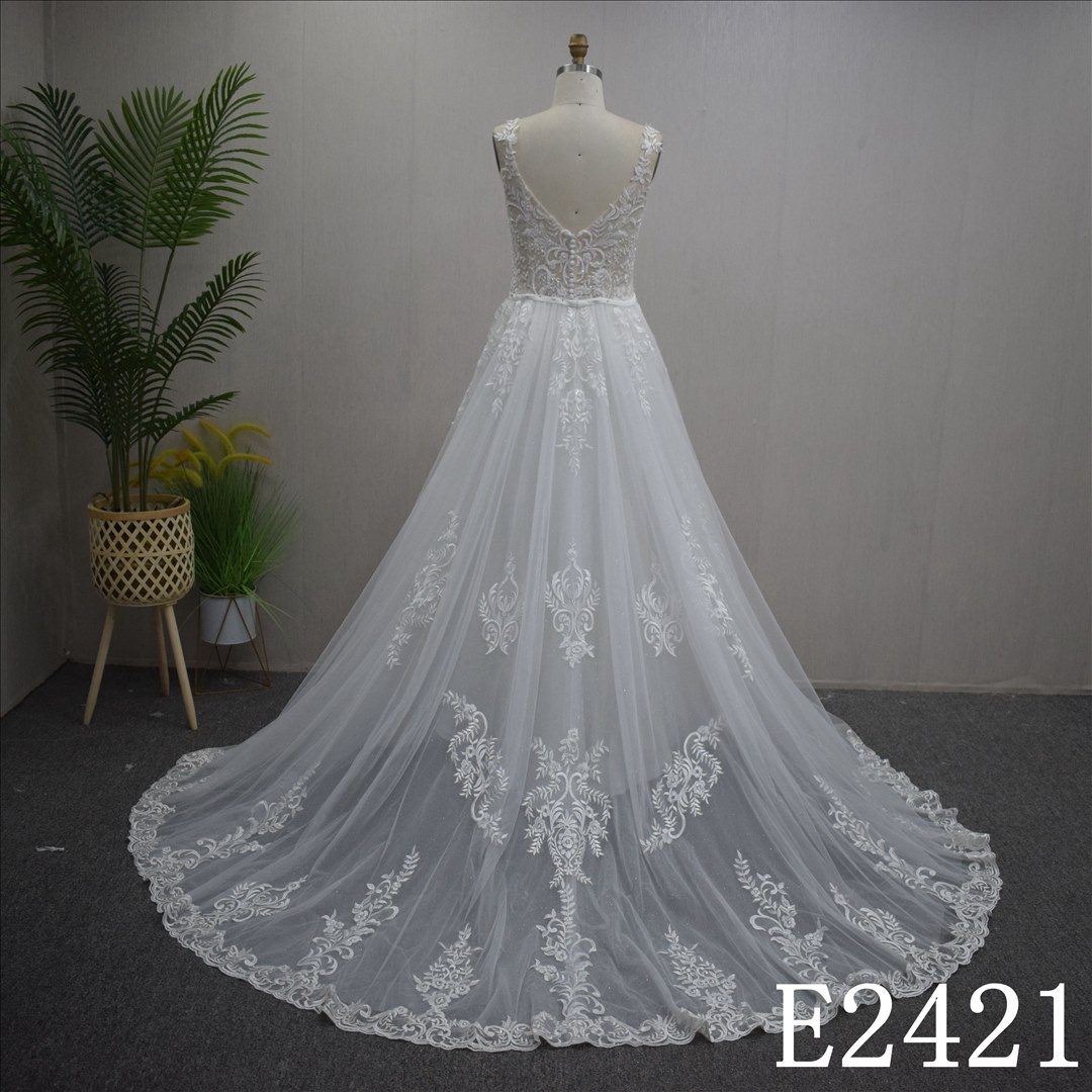 Gorgeous V-Neck Lace Flower  with backless Hand Made Bridal Dress