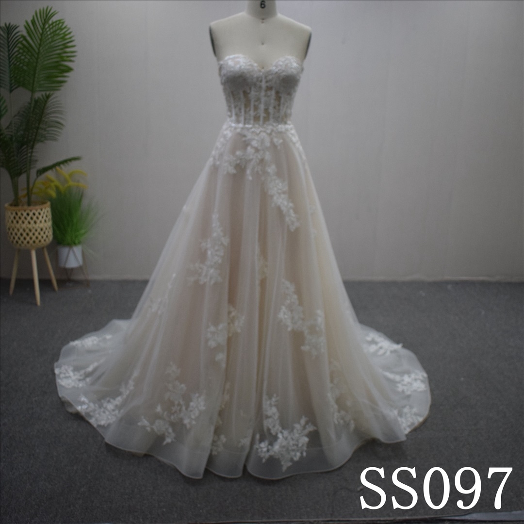 Special Design Sweetheart A-line Lace Hand Made Wedding Dress