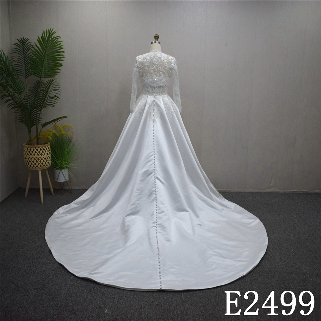 2024 New  Bridal Dress Elegant Queen Anne Neck Long Sleeve Wedding Dresses For Woman