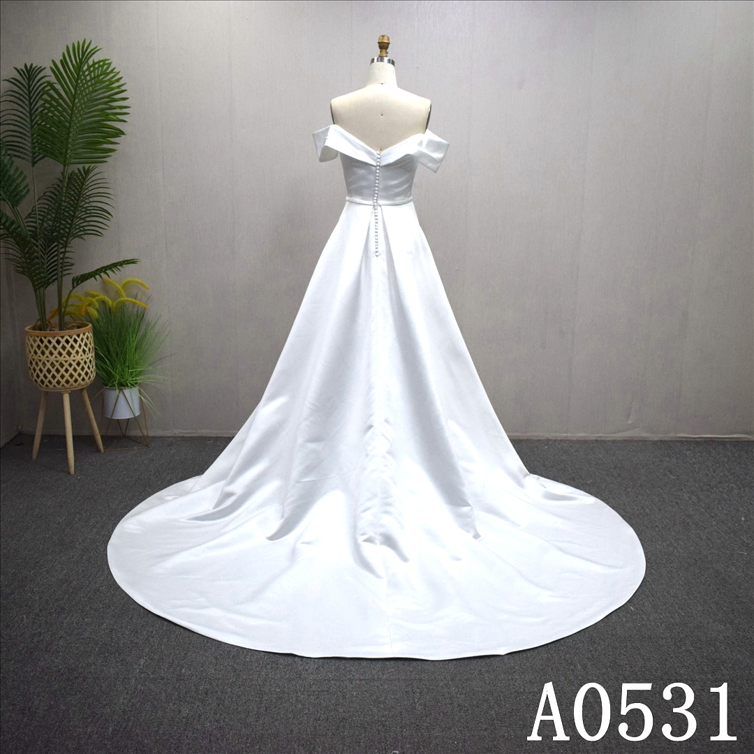 High Quality White Off-Shoulder Wedding Dress Elegant Bridal Gowns For Lady