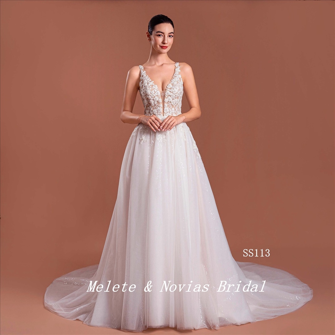 2024 New V Neck Wedding Dress Elegant Lace Flower Bridal Gowns For Lady