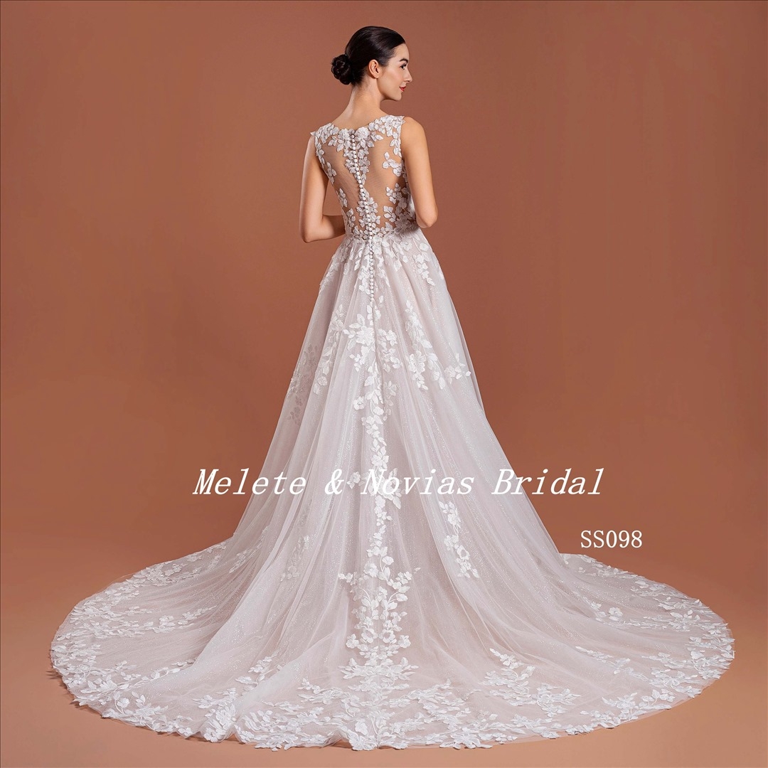 2024 High Quality V Neck Wedding Dress Lace Flower Elegant Bridal Gowns Bride Dresses