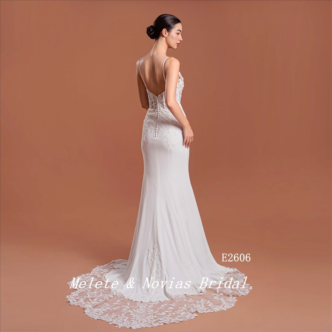 2024 Mermaid V Neckline Wedding Dress Spaghetti Strap Bridal Gown