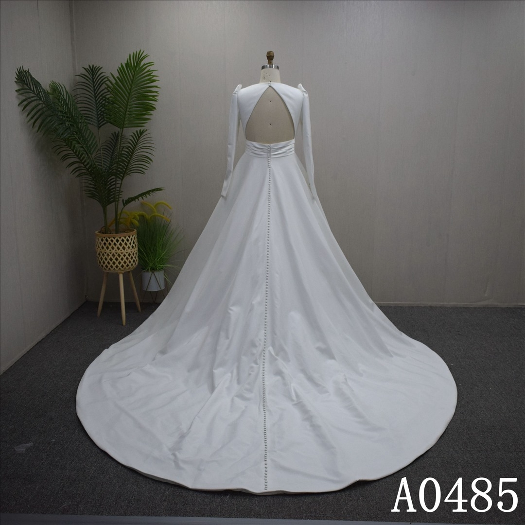 Elegant Long Sleeves Wedding Dress Simple Bridal Gown