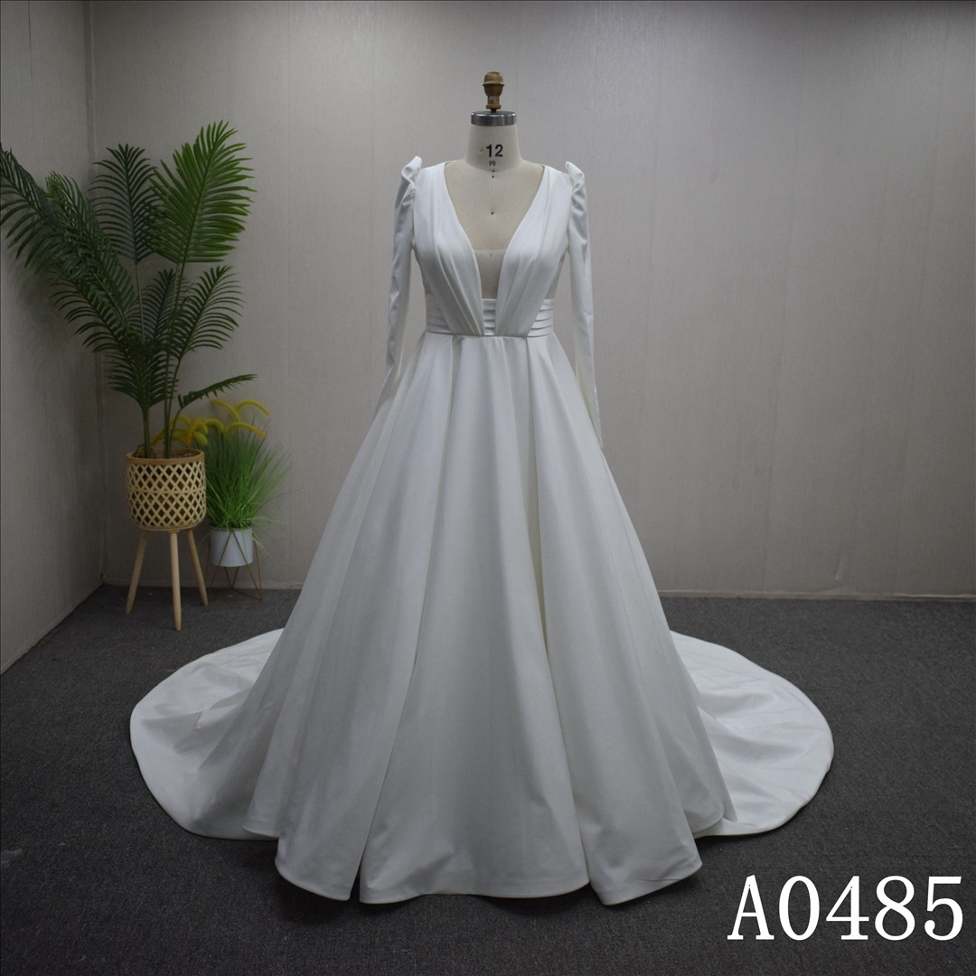 Elegant Long Sleeves Wedding Dress Simple Bridal Gown