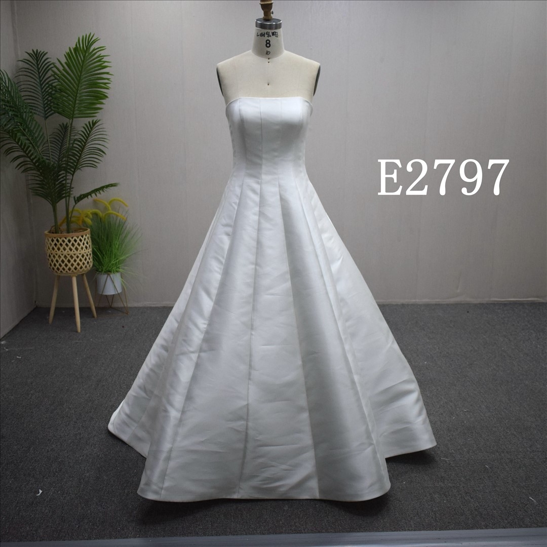 Elegant 2024 Wedding Dress Simple Satin Bridal Gown