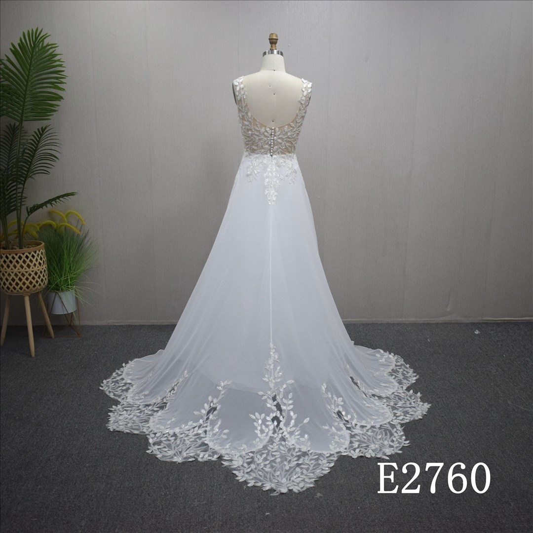 New Wedding Dress Elegant V Neckline Lace Bridal Gown