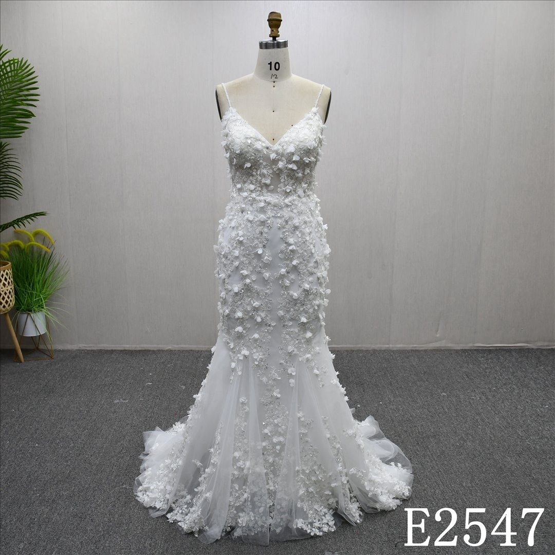 V-Neck 3D Flowers Pearls Plus Sequins Strapless Mermaid Princess Bridal Gowns