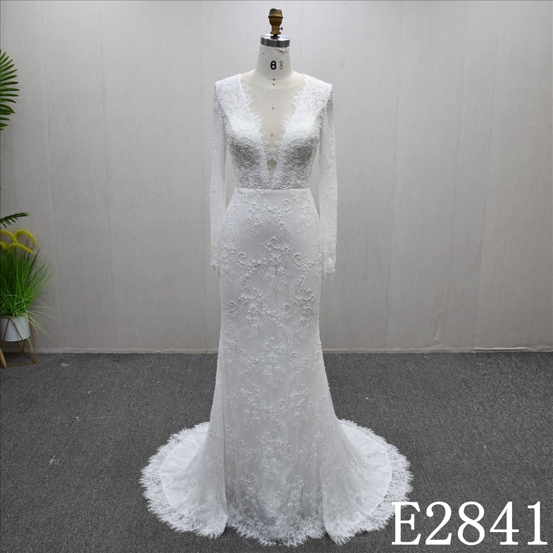 Long Sleeve V-Neckline Lace Wedding Dresses Applique Mermaid Bridal Gowns