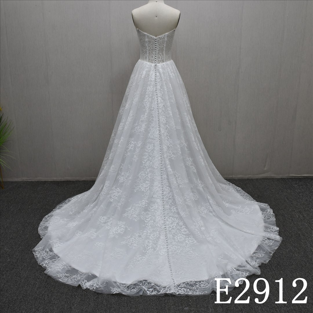 Elegant Strapless Applique Lace Wedding Dress Bone A-Line Unique Bridal Gowns