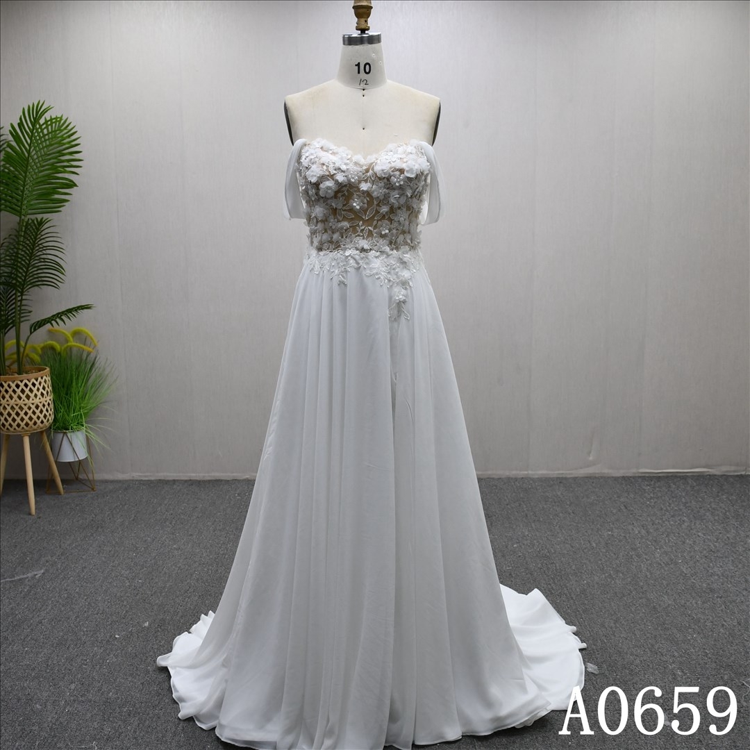 Elegant Lace 3D Flower Beaded Mesh Wedding Dress A-line Strapless Bridal Gowns