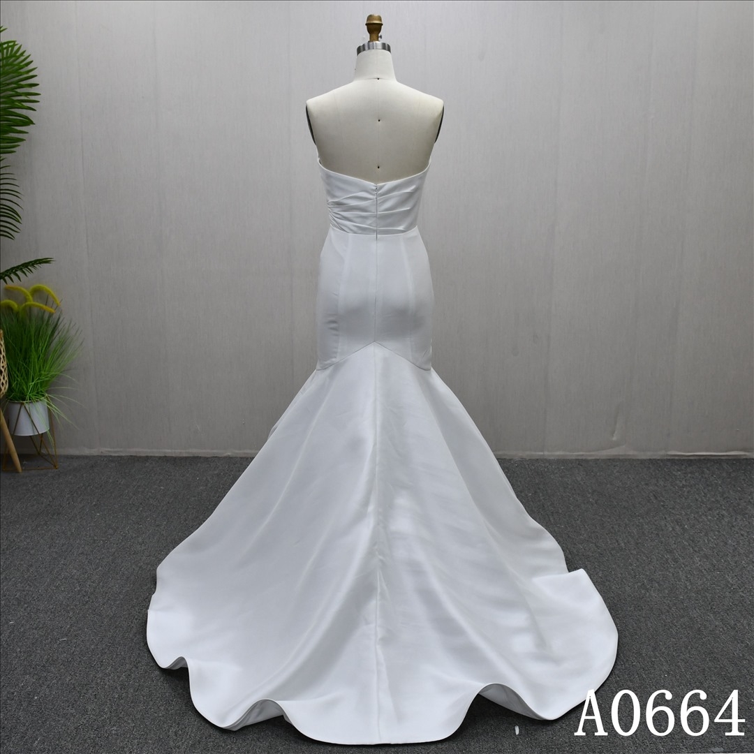 Latest Elegant Plain Wrap Mermaid Bridal Gowns Strapless Pleated Prom Dresses