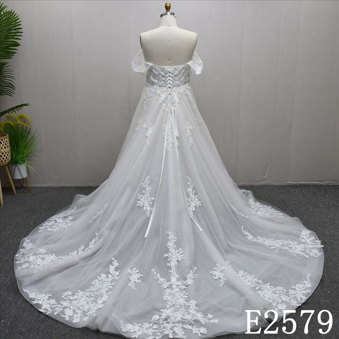 V-Neck Strapless Tulle Applique Ball Gown A-Line Elegant Unique Bridal Gowns