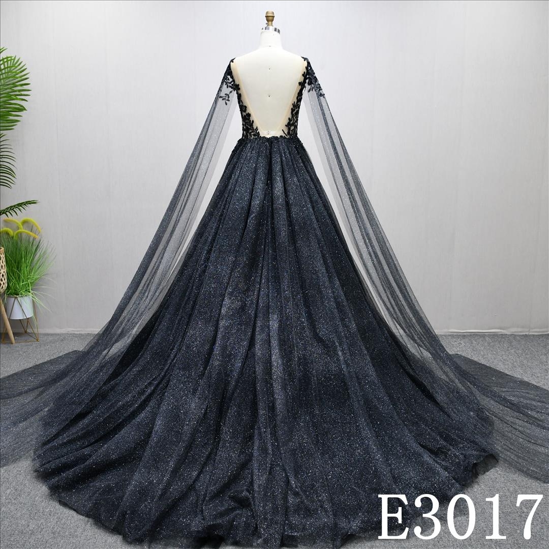 V-Neckline Black Tulle Applique Wedding Dress Bone Sequins Luxury Bridal Gowns