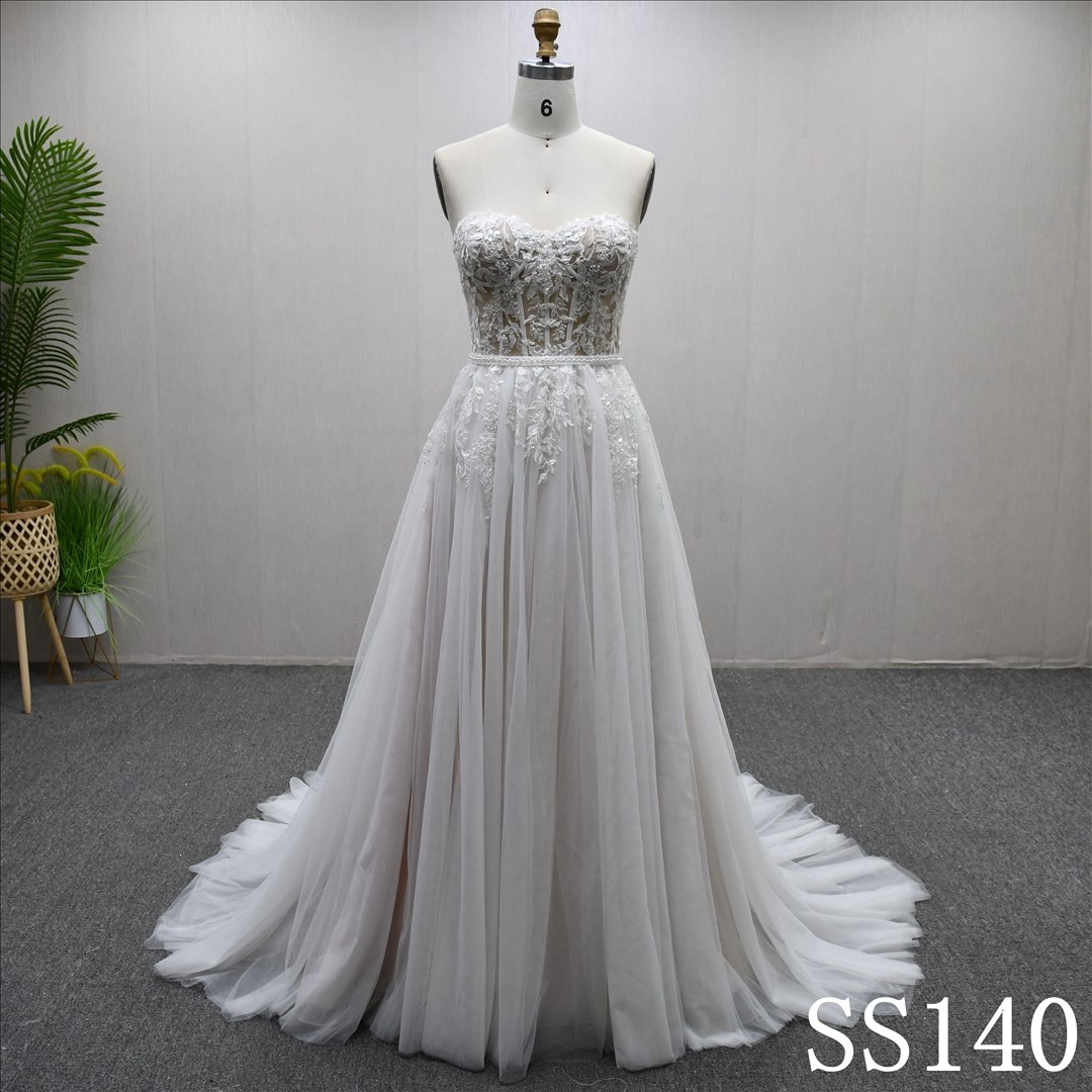 Sweetheart  Neck Lace Applique Wedding Dress Bone Sequins A-line Bridal Gowns