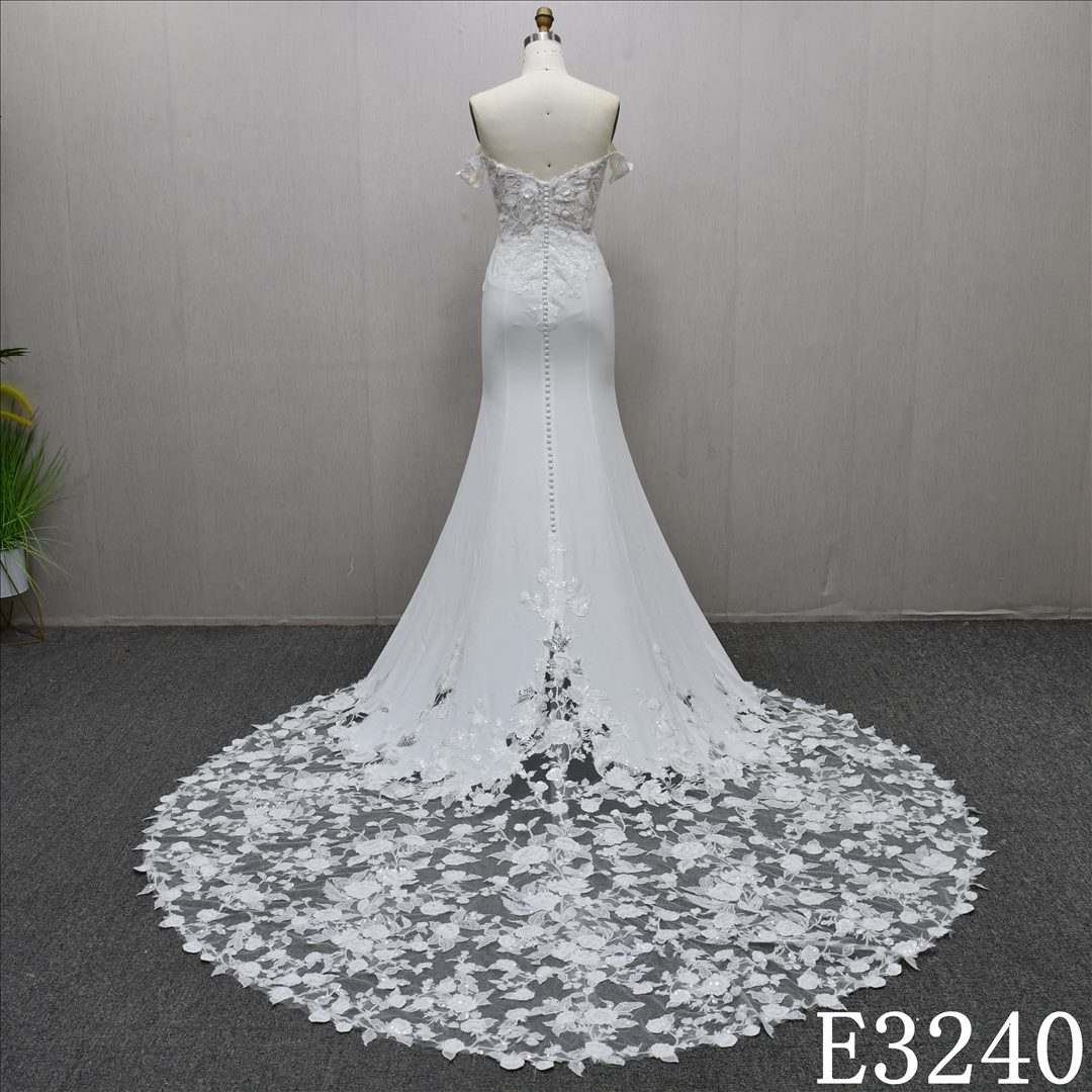 2025 Elegant Sweet Heart Collar Applique Beaded Sheath Mermaid Wedding Dress