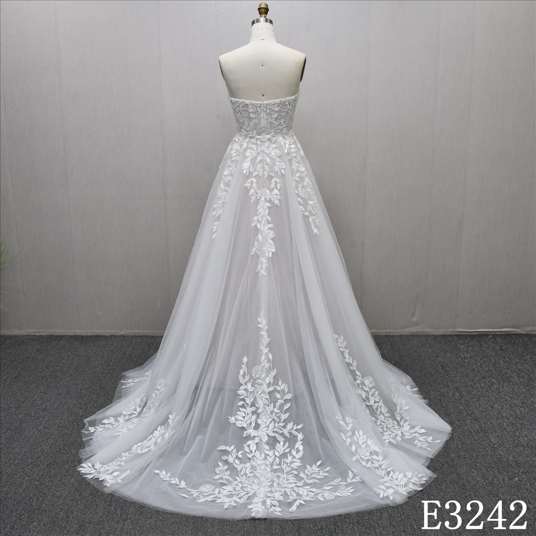 Luxury Elegant Fashion Applique Beading High Quality A-line Wedding Dresses