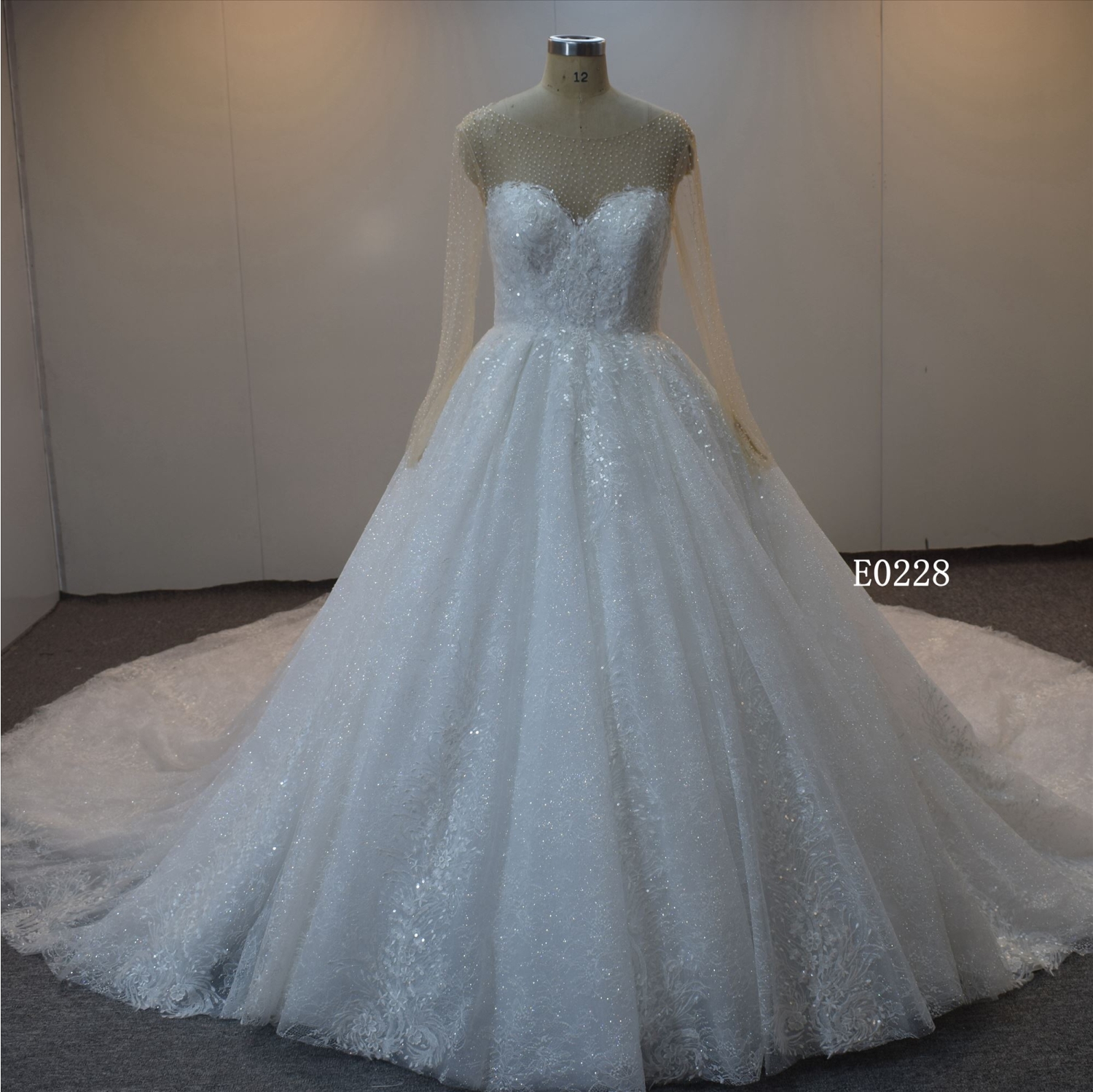 ball-gown-style-bridal-gown-hot-sell-long-sleeves-ball-gown-custom