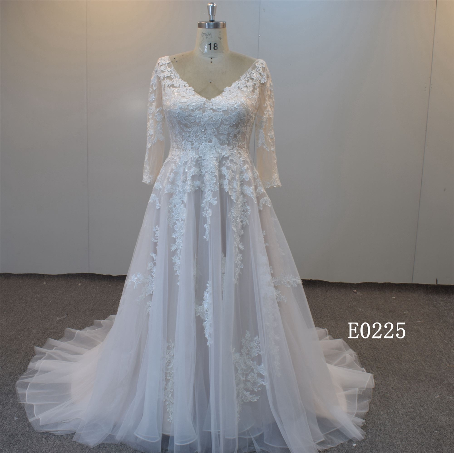 Flower lace bridal dress, custom fashion with long sleeves wedding