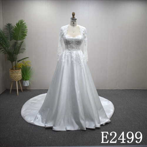 2024 New  Bridal Dress Elegant Queen Anne Neck Long Sleeve Wedding Dresses For Woman