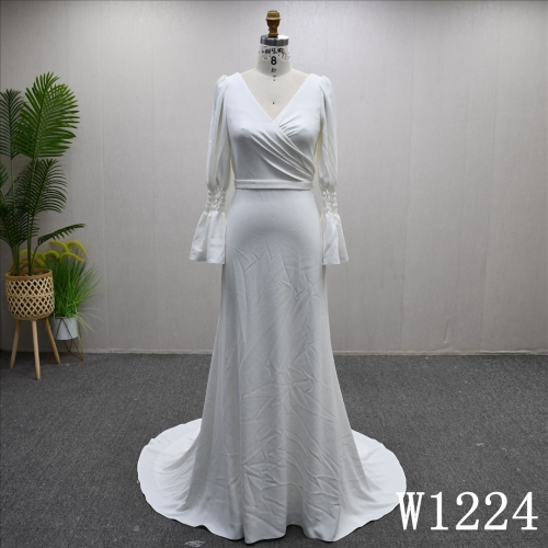 Elegant Plain Flared Long Sleeve Bridal Gowns Simple Sheath Wedding Dresses