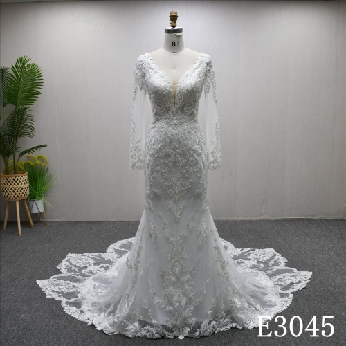 Long Sleeve V-Neckline Mermaid Wedding Dresses Applique Elegant Bridal Gowns